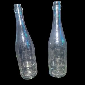 🍾2 Clear Wine Bottles for Decoration🍾